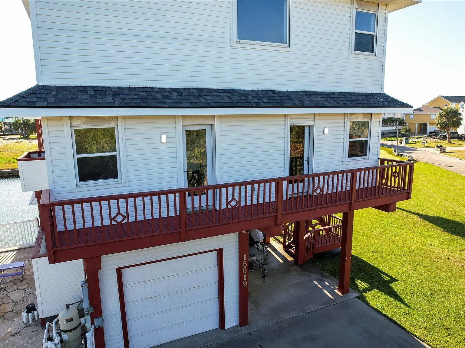4 bed, 3.0 bath, 1710 sqft, $3,900 — Photo 3