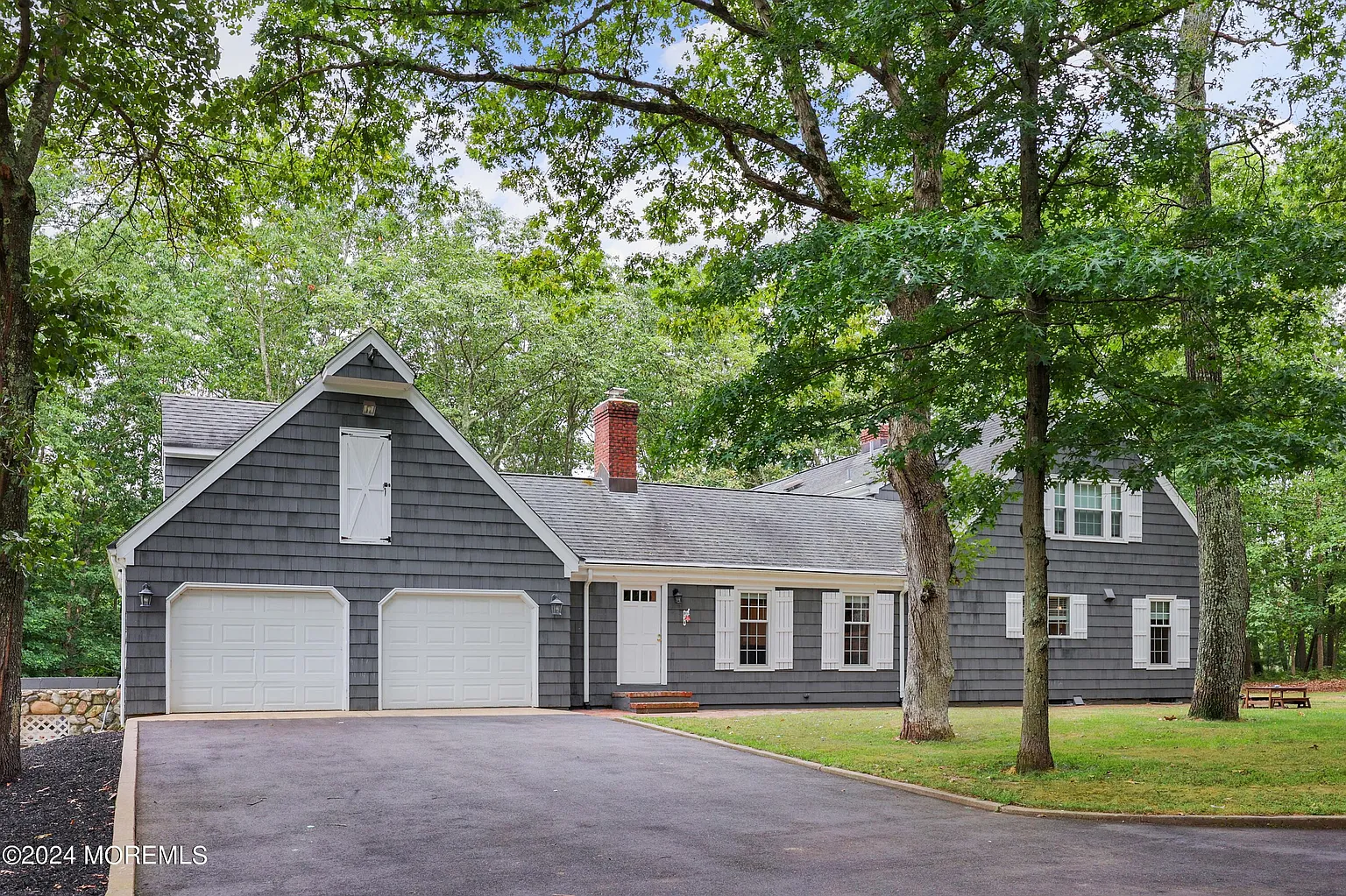 211 Georgia Road photo 1