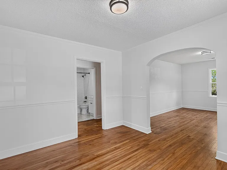 1604 Truman Ave — Photo 9
