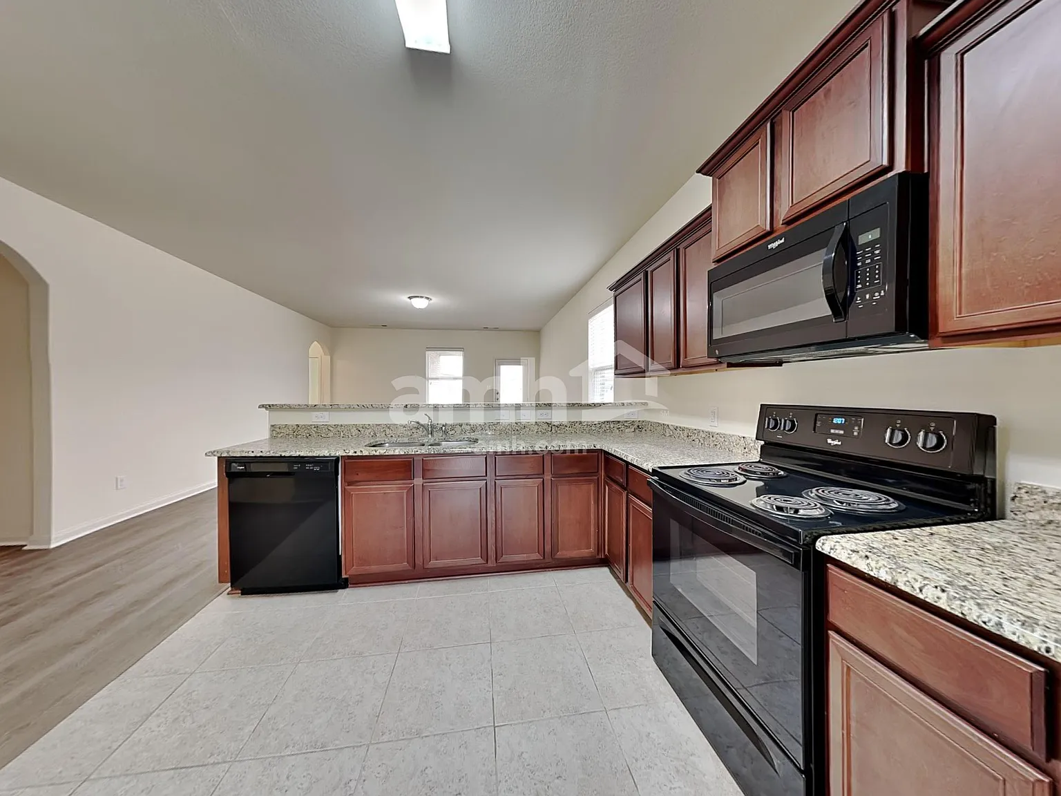 3 bed, 2.0 bath, 1608 sqft, $1,845 — Photo 4
