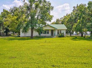 2919 E 9th St, Cushing, OK 74023