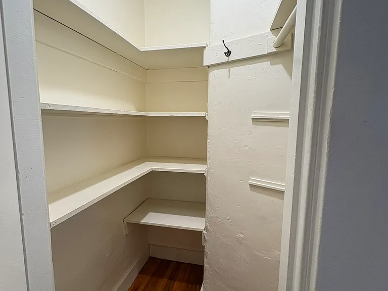 62 Ibbetson St #3L — Photo 12