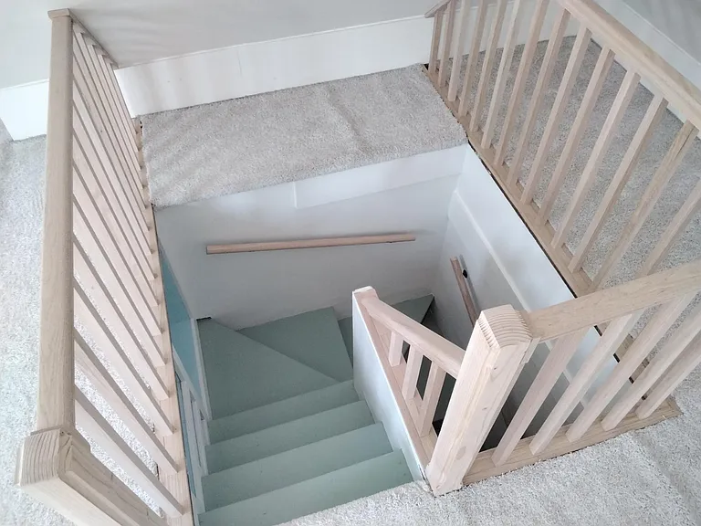 Stairs to attic loft bonus room - 5th bedroom or family room or office