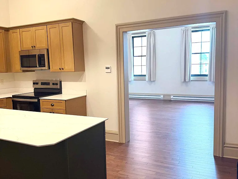 26 E Main St #2 — Photo 8