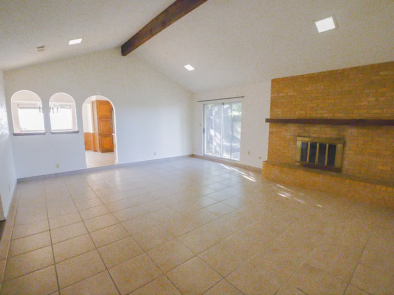 9967 Haywood Ct — Photo 10