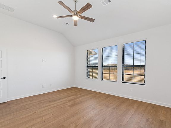 4th image of 16632 Gaines Glen Ln