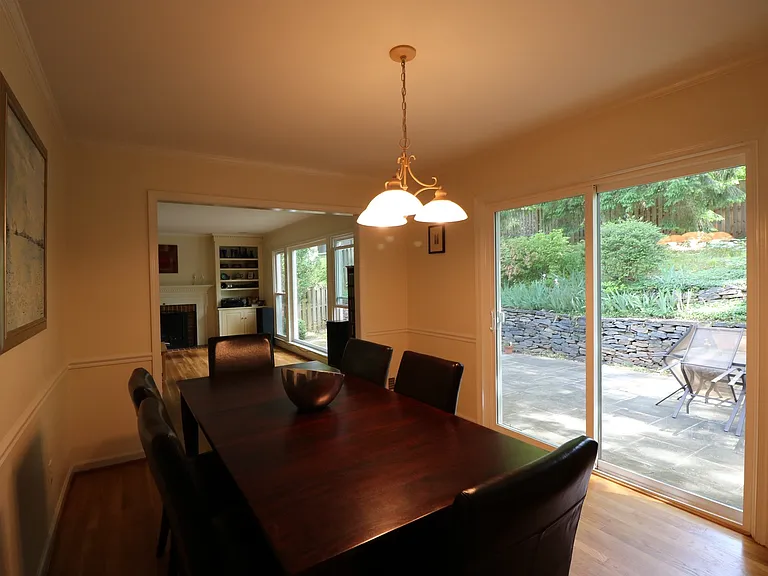 6703 Rannoch Rd — Photo 8