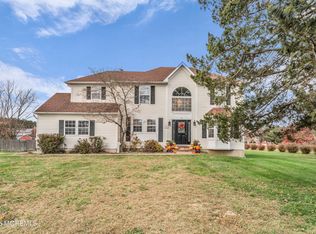 6 Hummingbird Way, Jackson, NJ 08527