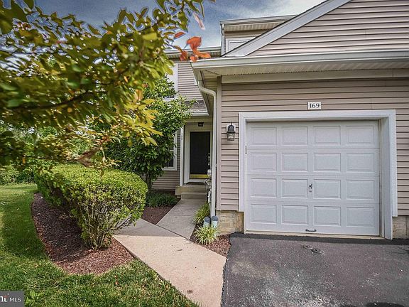 4th image of 169 Lewisville Ct