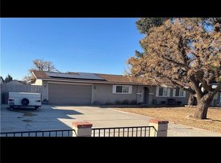 10076 7th Ave, Hesperia, CA 92345