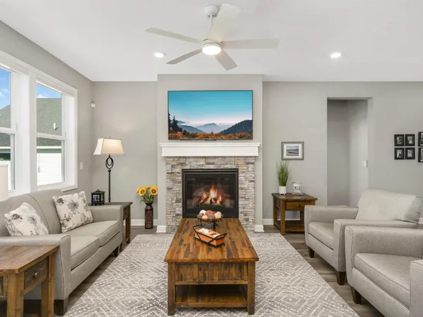 5241 Saddleback Cir, Victoria, MN 55386