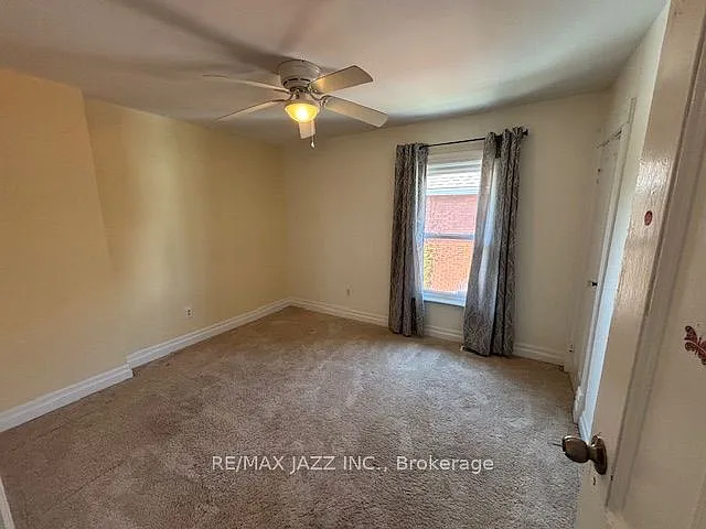 177 Athol St E — Photo 22