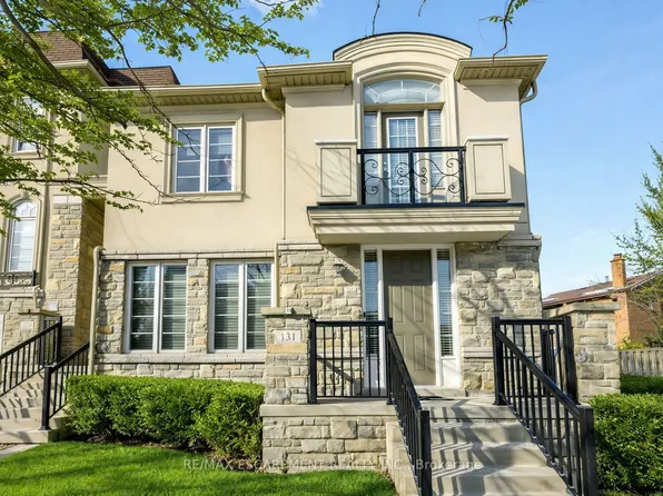 131 Robert Speck Pkwy, Mississauga, ON L4Z 0A6