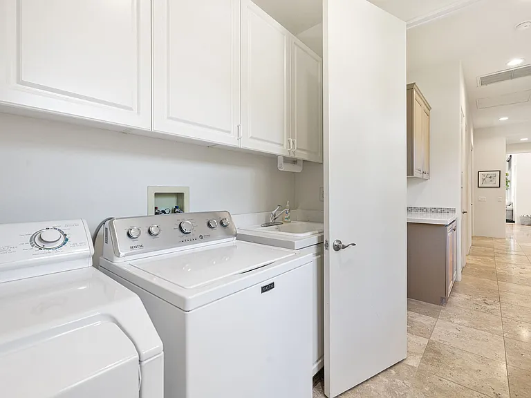 81055 Legends Way — Photo 50