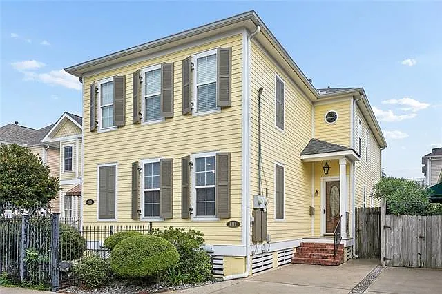 3 bed, 2.5 bath, 1370 sqft, $2,850 — Photo 1