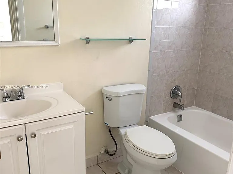 9440 Fontainebleau Blvd #406 — Photo 6