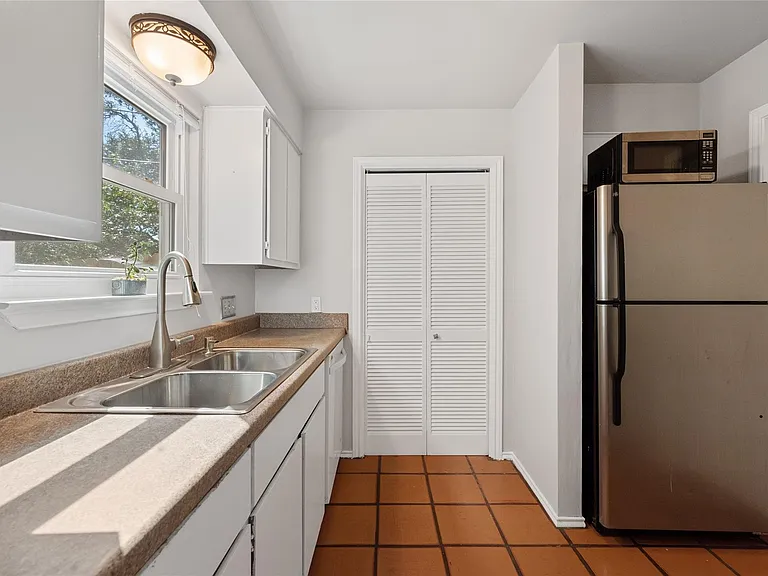10006 Wildflower Ln #A — Photo 10