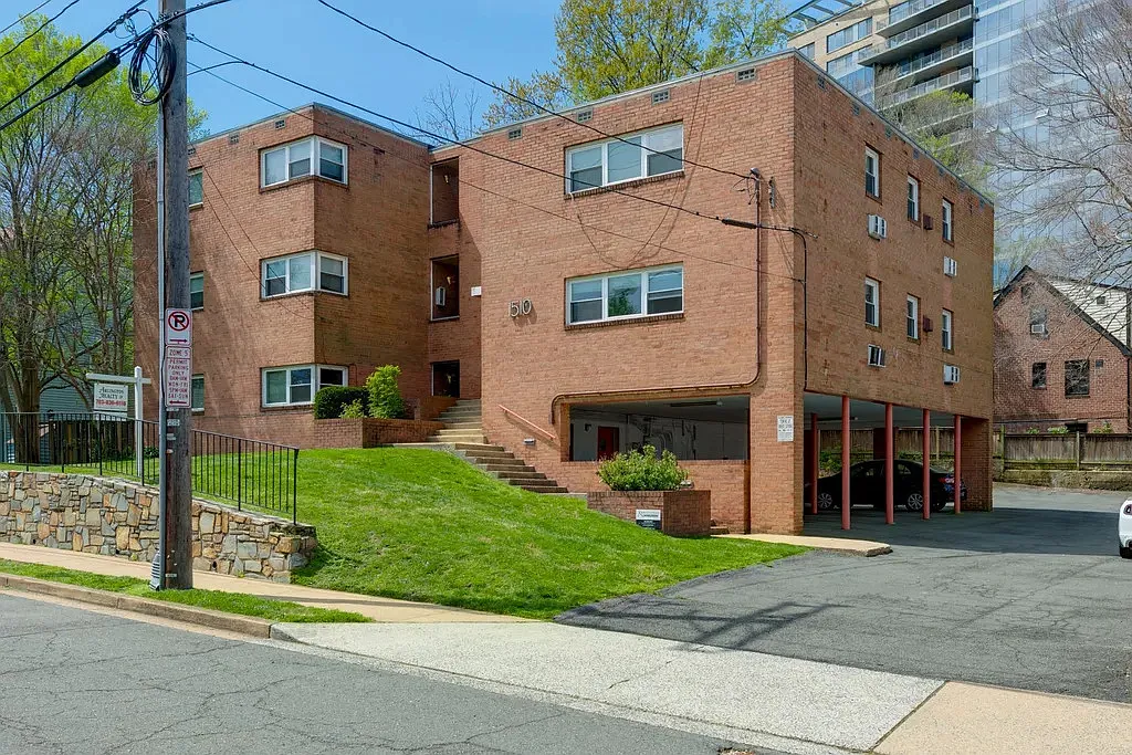 1 bed, 615 sqft, $2,000 — Photo 1