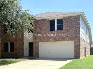 216 Cedar Crest Dr, Justin, TX 76247