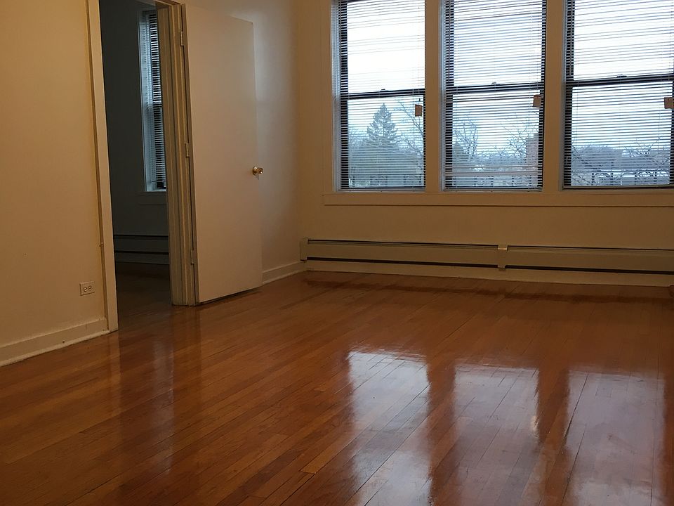 1st image of 1610 N Mason Ave APT 303