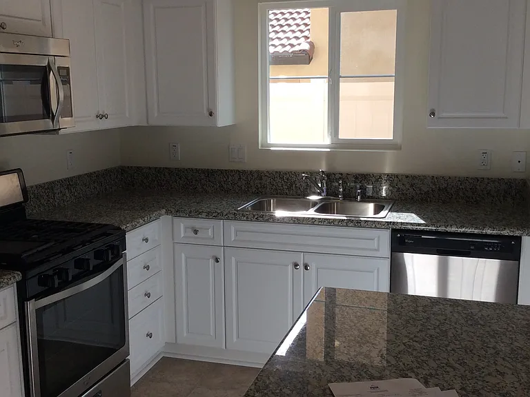 12911 Shawnee St — Photo 11