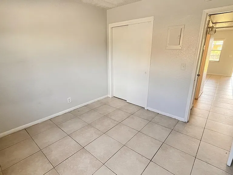 200 Croton Ave #111 — Photo 16
