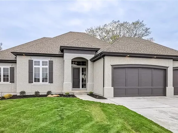 9366 W 170th Ter, Overland Park, KS 66085