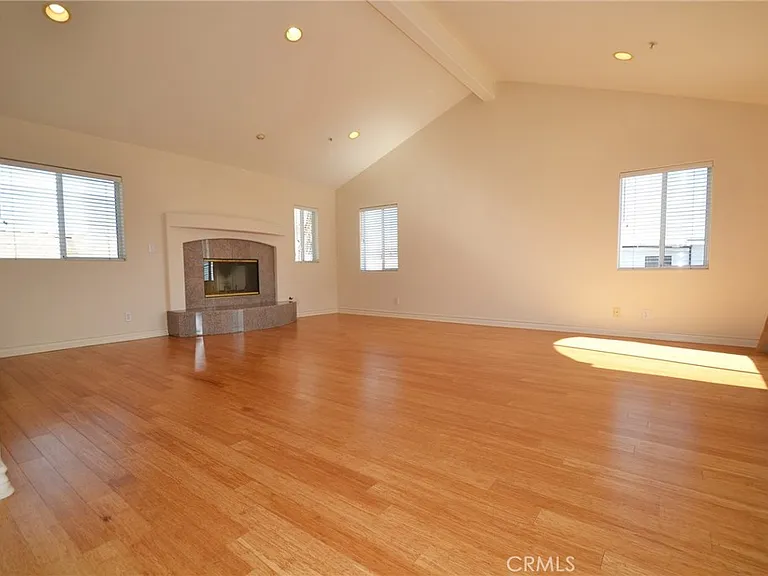 2203 Harriman Ln #B — Photo 8
