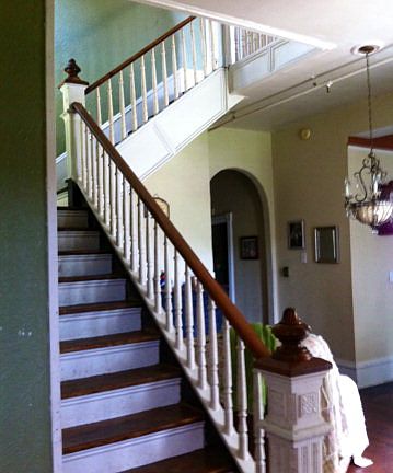 4th image of 109 Ankrom St