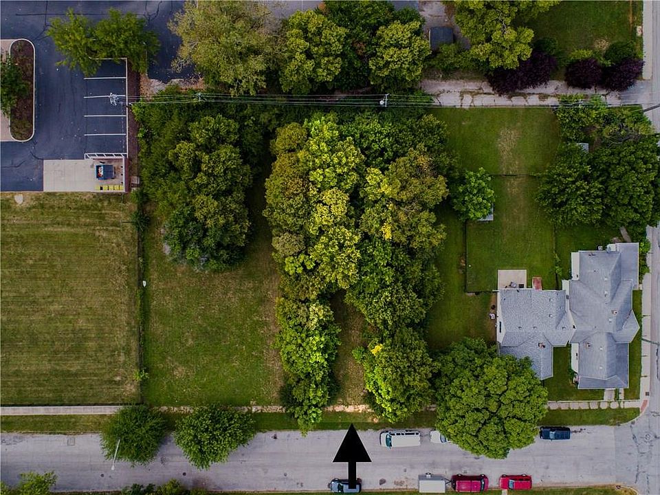 1st image of 2140 Columbia Ave