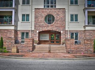 4949 Wornall Rd APT 312, Kansas City, MO 64112