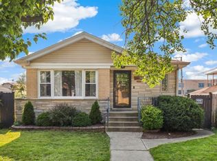 3138 N Oconto Ave, Chicago, IL