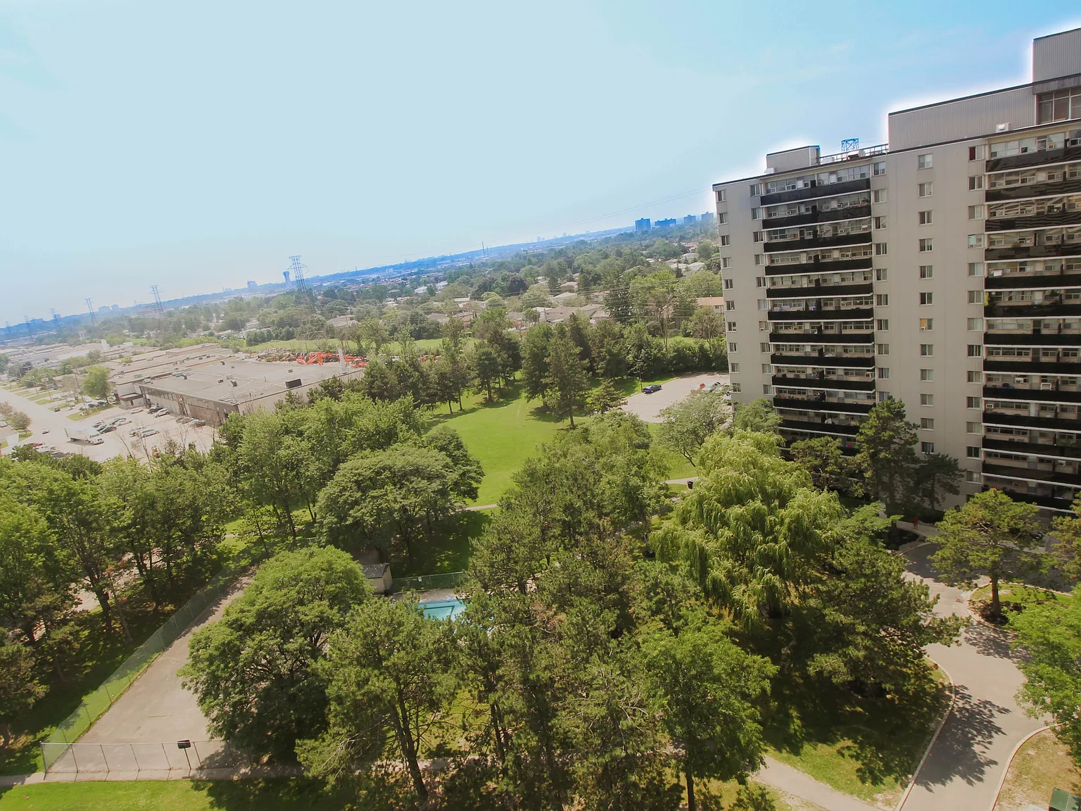1840 Bloor St E — Photo 3