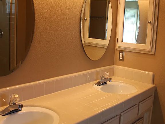 4th image of 1379 Coolidge Pl