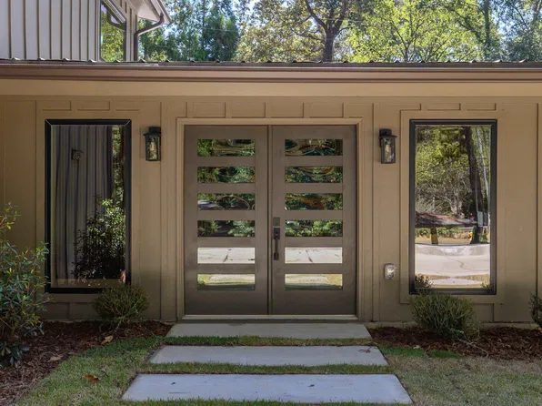 4505 Cahaba River Rd, Birmingham, AL 35243