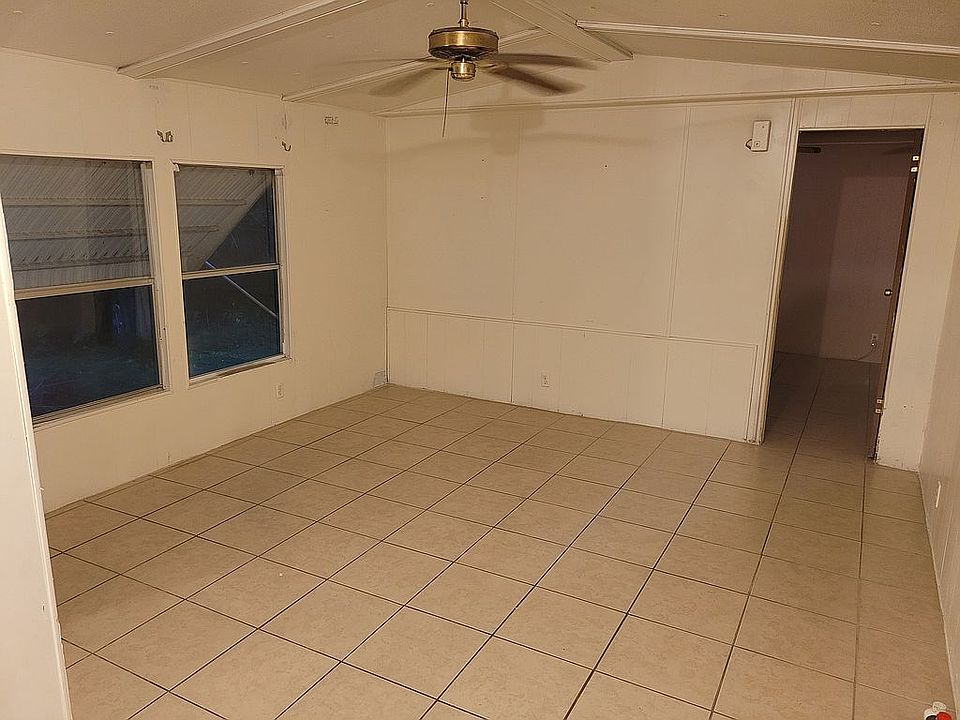 1st image of 4103 Papaya St
