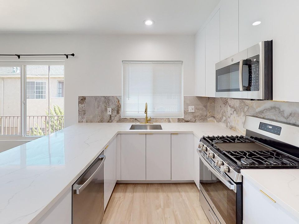 1st image of 4559 Campus Ave APT 2