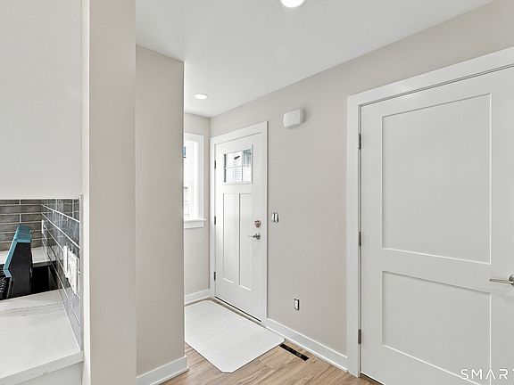 4th image of 245 Lawlor Street