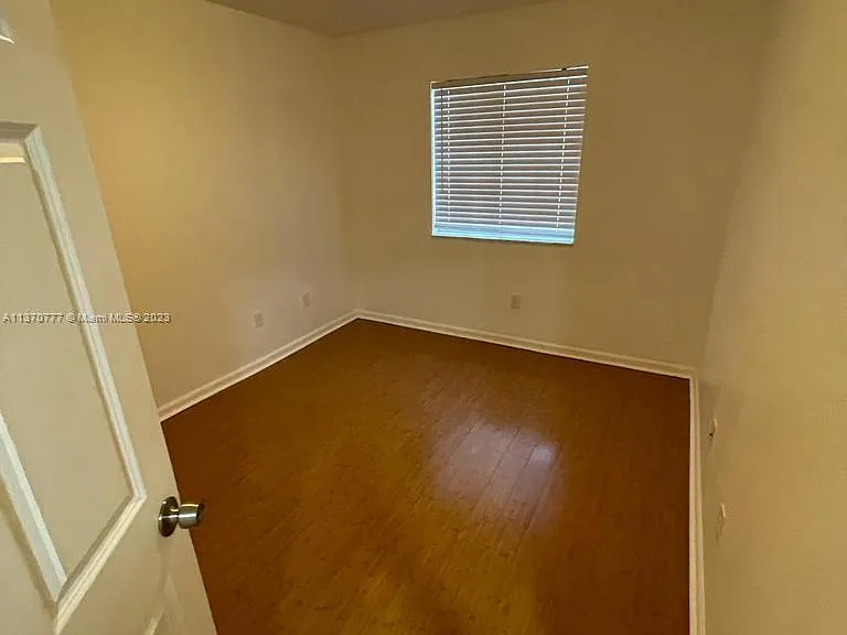 2020 Freeport Dr #2020 — Photo 12