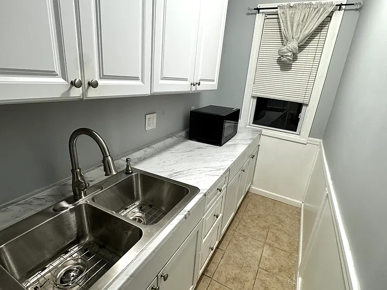 78 Greenwood St #3 — Photo 3