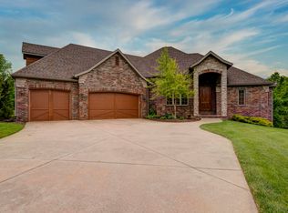 6446 S Ridge Crossing Ave, Ozark, MO 65721