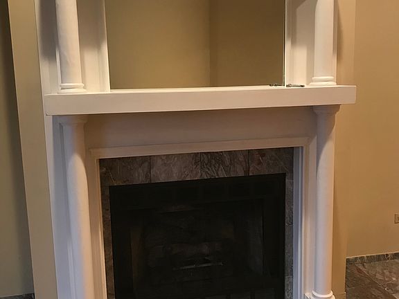 4th image of 421 W North Ave APT 2F