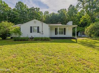 471 Mossy Grove Rd, Harriman, TN 37748