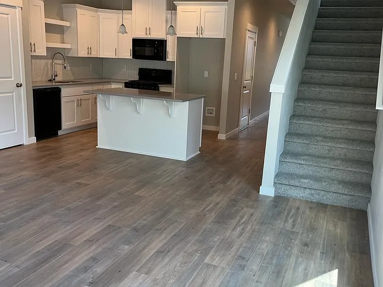 5139 NW Torchcrest Pl — Photo 3