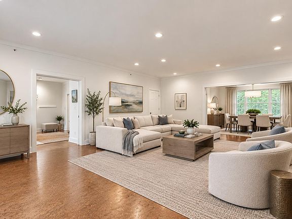 2nd image of 100 Edenburgh Rd Unit 201