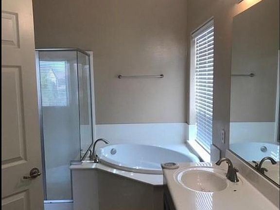 3rd image of 5523 W Andrea Dr