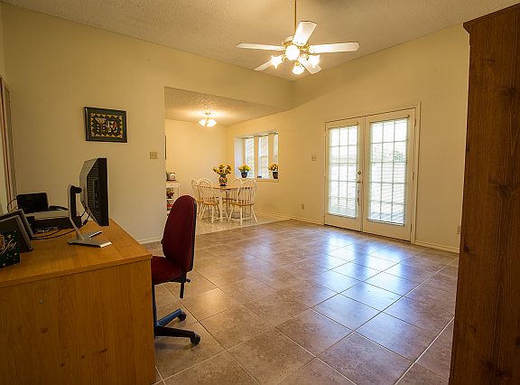 5th image of 1608 Kingwood Dr
