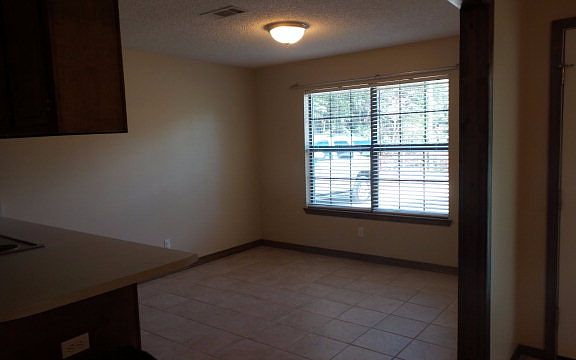 5th image of 5167 Buccaneer Cir