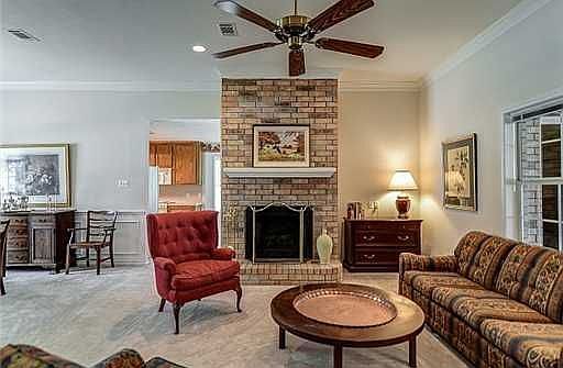 4th image of 2301 Kuykendall Cir