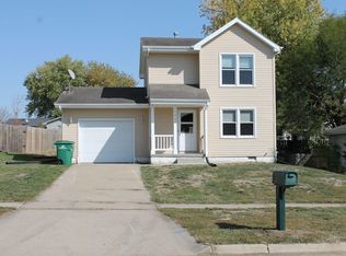 1240 Hardin Dr, Carlisle, IA 50047